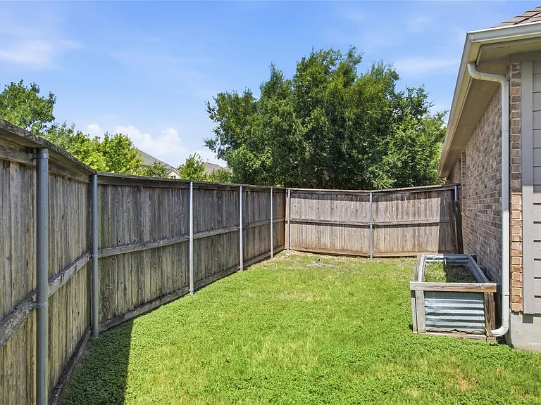 2601 Rough Berry Rd — Photo 35
