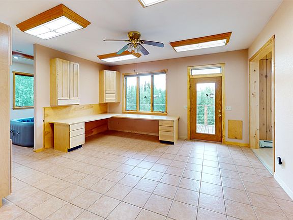5th image of 2751 Triplehorn Ln