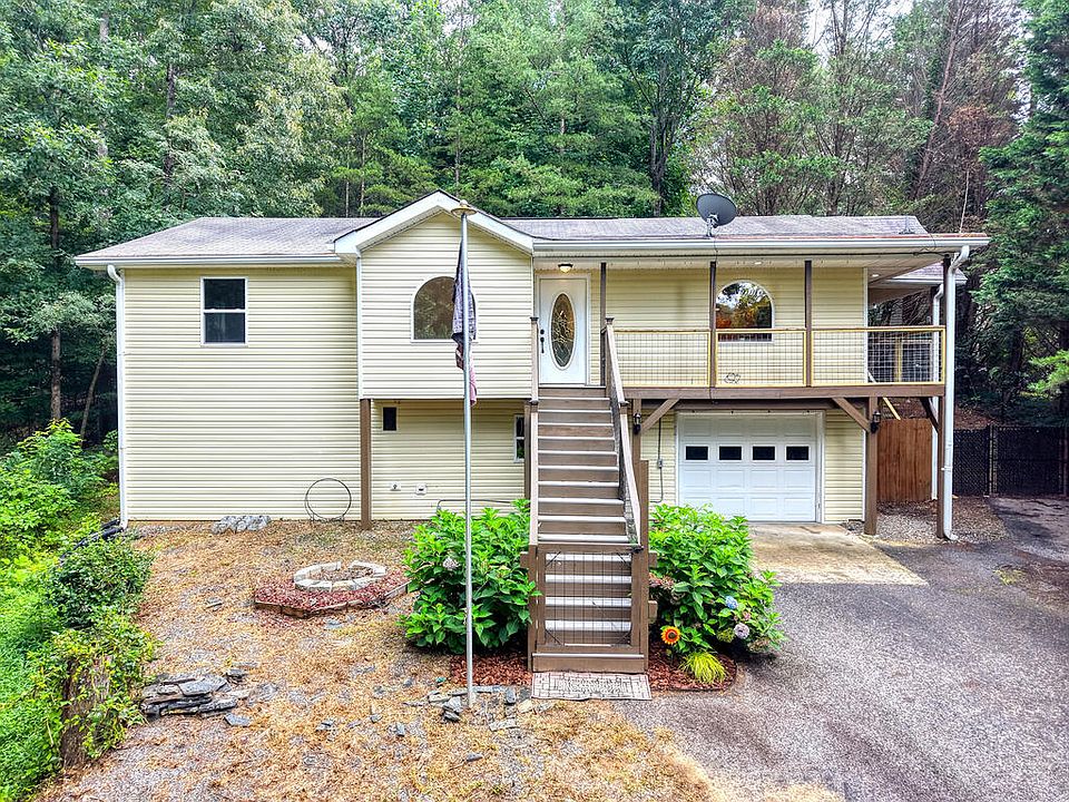 1st image of 553 Grayce Ln