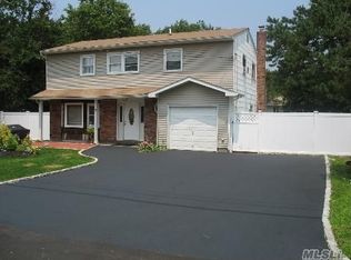 57 Maple Rd, Amityville, NY 11701