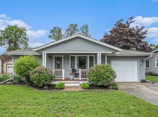 1120 Oakwood Dr, Sturgis, MI 49091