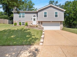 467 Talbert Ct, Ballwin, MO 63021