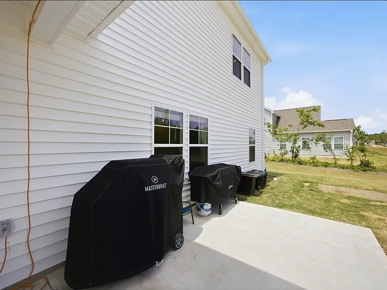 315 Enfield Dr — Photo 36