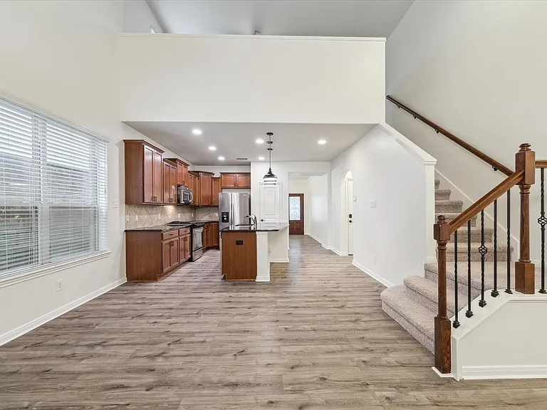 6430 Burgess Heights Ln — Photo 7