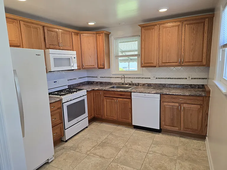 3201 Acton Rd — Photo 16