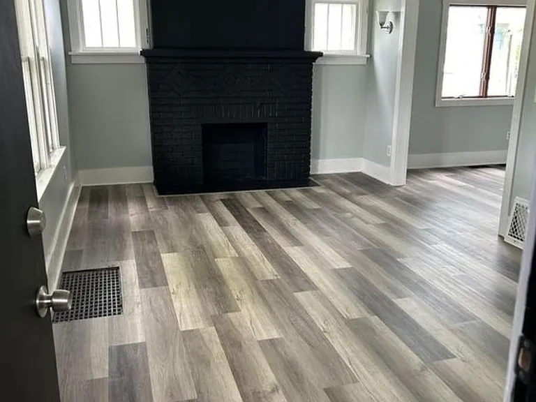 1605 Kearsley Park Blvd — Photo 7