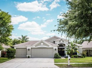 1530 Baythorn Dr, Zephyrhills, FL 33543