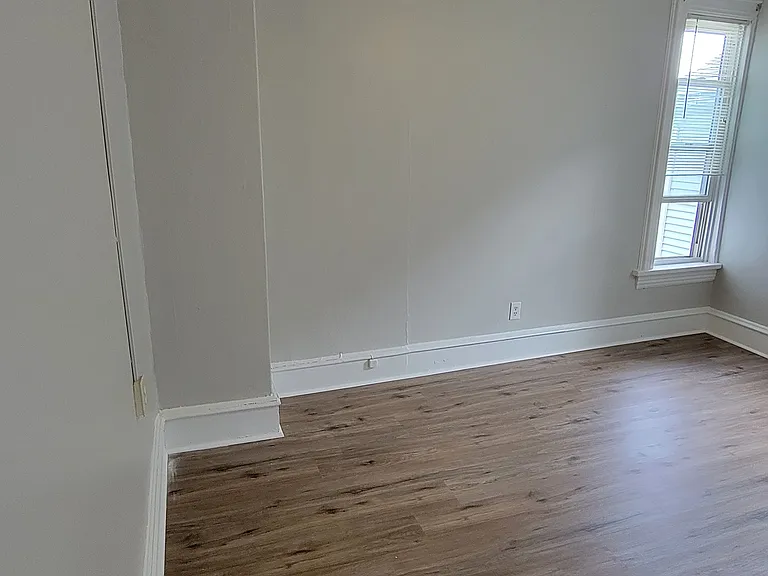 623 5th Ave #1/2 — Photo 33