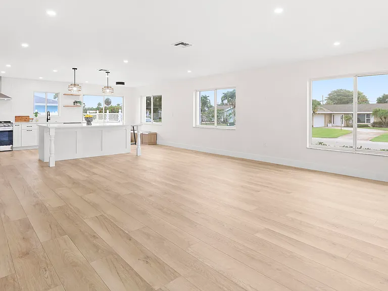 3905 Flag Dr — Photo 12