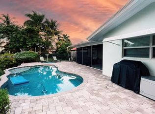 1083 SW 25th Ave, Boynton Beach, FL 33426