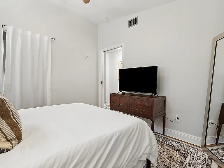 8710 Oak St — Photo 7