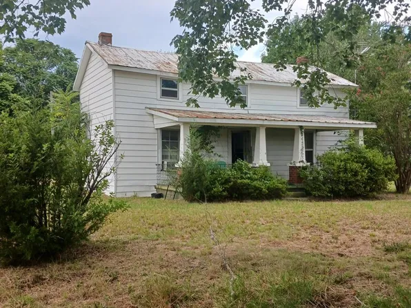 6301 Straightstone Rd, Long Island, VA 24569