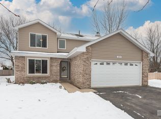 1574 Karen Ct, Aurora, IL 60504