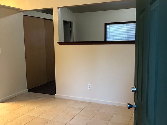 5th image of 1432 N Lincoln St #1/2