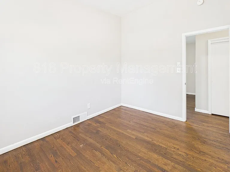 622 Christopher St — Photo 18