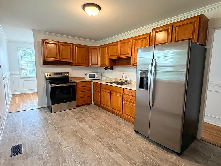 412 Seminole Trl — Photo 6