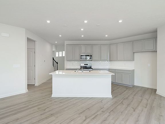 4th image of 8834 Bayberry Dr