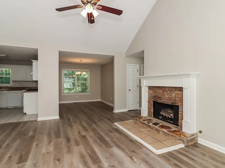 19 Eagle Point Ct — Photo 5