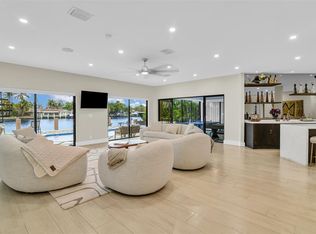 319 S Riverside Dr, Pompano Beach, FL 33062