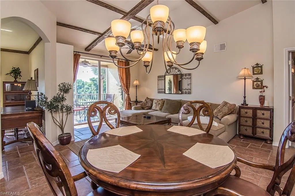 3 bed, 2.0 bath, 1828 sqft, $2,500 — Photo 4