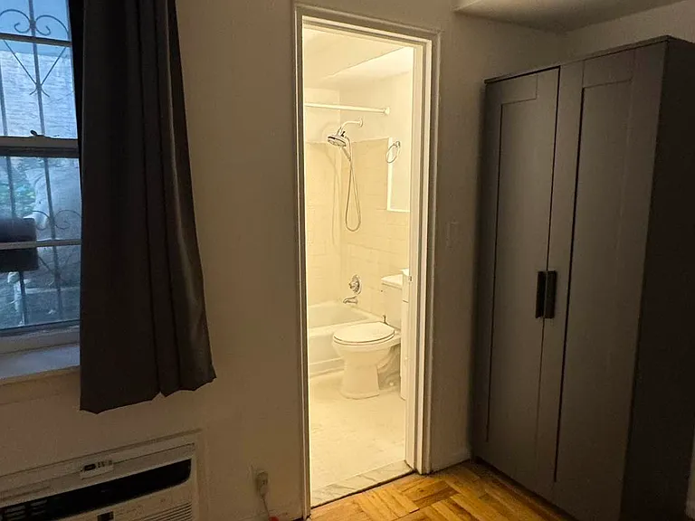 112 Willow St #1C — Photo 5