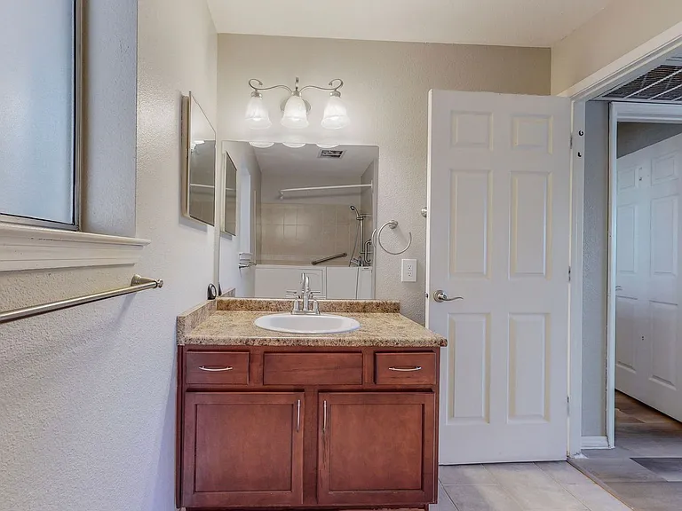 4200 Montgomery Blvd NE #108 — Photo 24