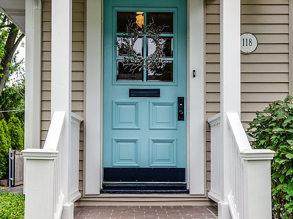 3rd image of 118 Homewood Ave