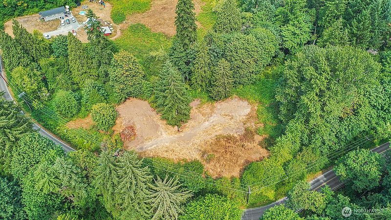 3rd image of 10101 Elliott Road