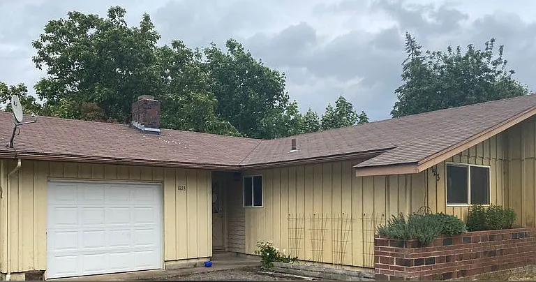 8123 McCormick St NE — Photo 2
