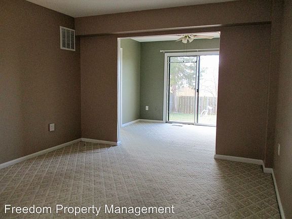 3rd image of 7512 Campbell Ct
