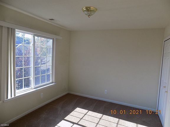 5th image of 55218 Westchester Dr