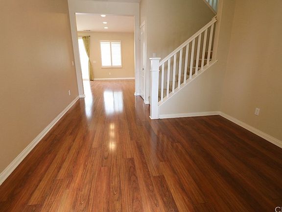 5th image of 16212 Equinox Ave