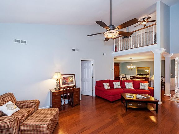 4th image of 1454 Kenton Way