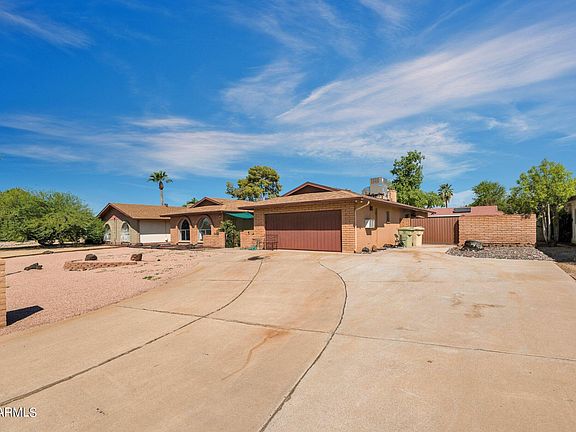 2nd image of 4528 W BUTLER Drive
