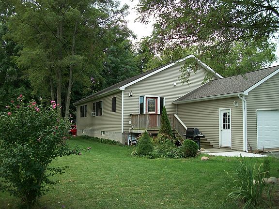 4th image of 3201 Pineview Dr