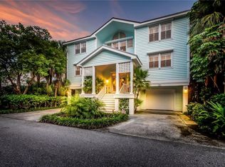 517 Buttonwood Bay Dr, Boca Grande, FL 33921