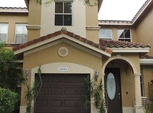 10884 SW 89th St, Miami, FL 33176