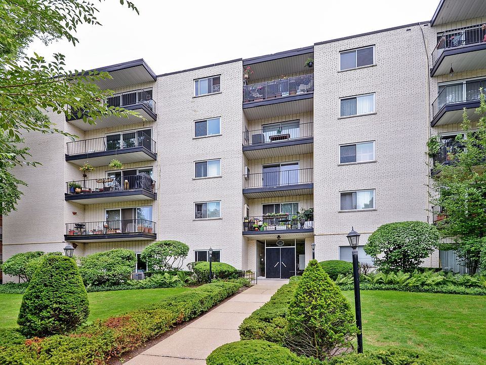 1st image of 820 Oakton St APT 4C