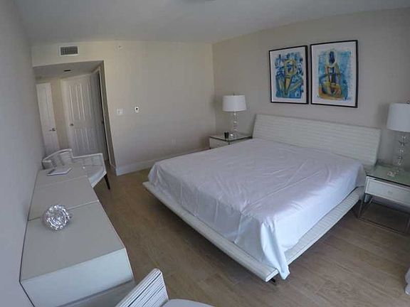 5th image of 5025 Collins Ave APT 1502