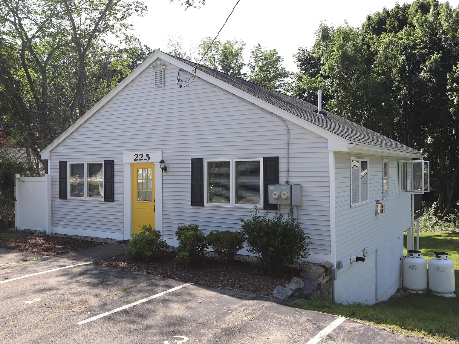 2 bed, 1.0 bath, 900 sqft, $2,650 — Photo 3