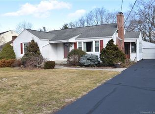 1344 Crest Dr, Windsor, CT 06095