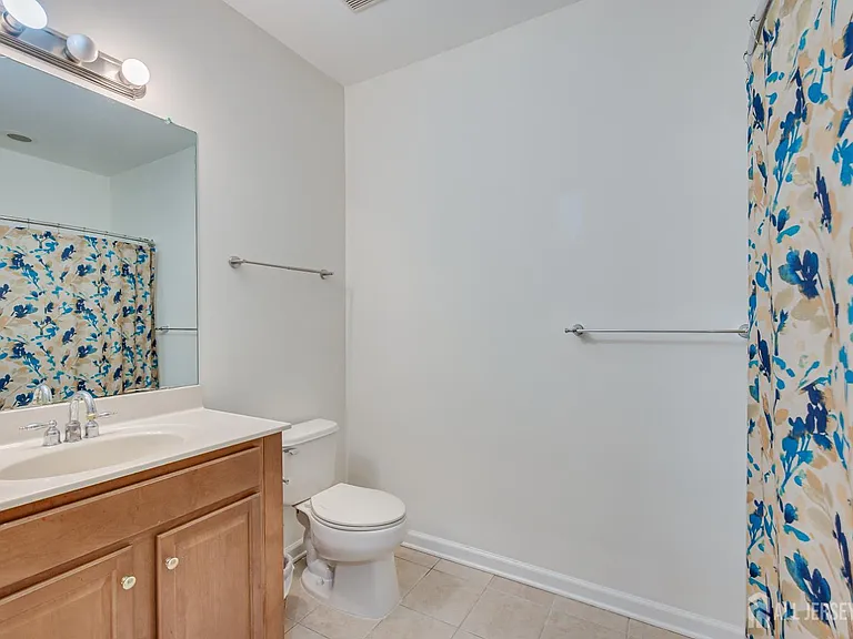 2822 Edward Stec Blvd — Photo 24