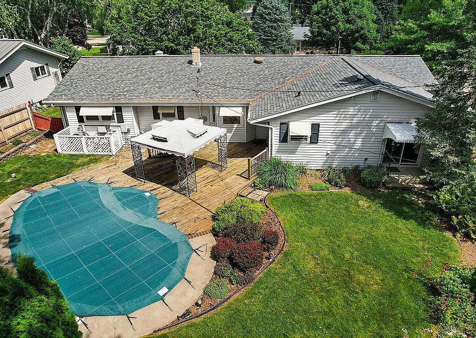 2nd image of 503 Conrad Ln