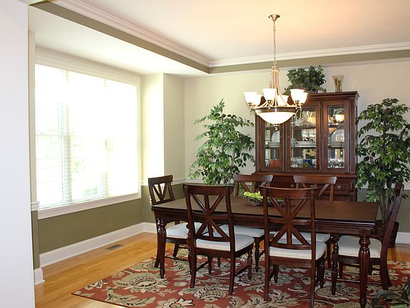 5th image of 5483 Willow Bend Ct