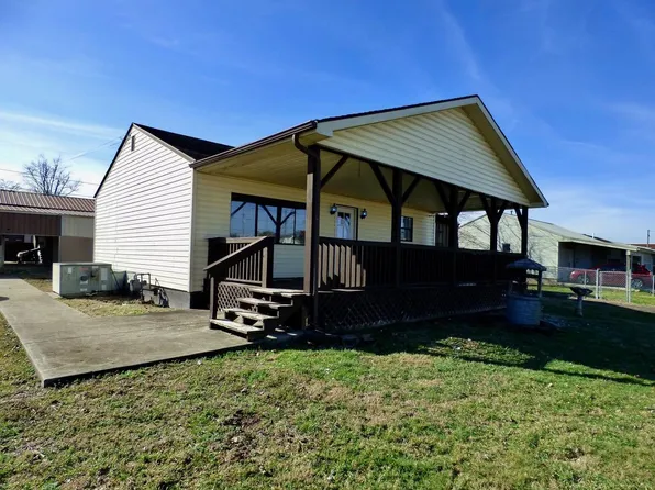 504 3rd St E, South Pt, OH 45680