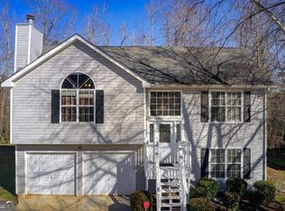 1140 Misty Meadows Ln, Hampton, GA 30228