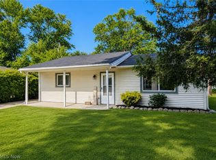 351 Devonshire Rd, Vermilion, OH 44089