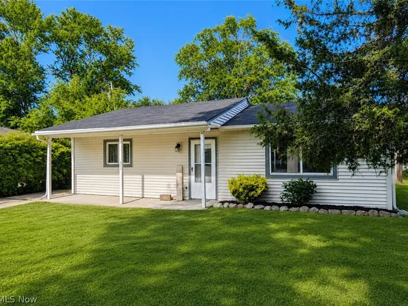 351 Devonshire Rd, Vermilion, OH 44089