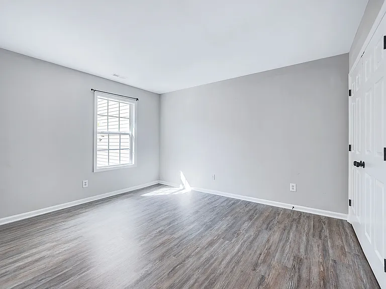 4304 Presley Ct #D — Photo 23