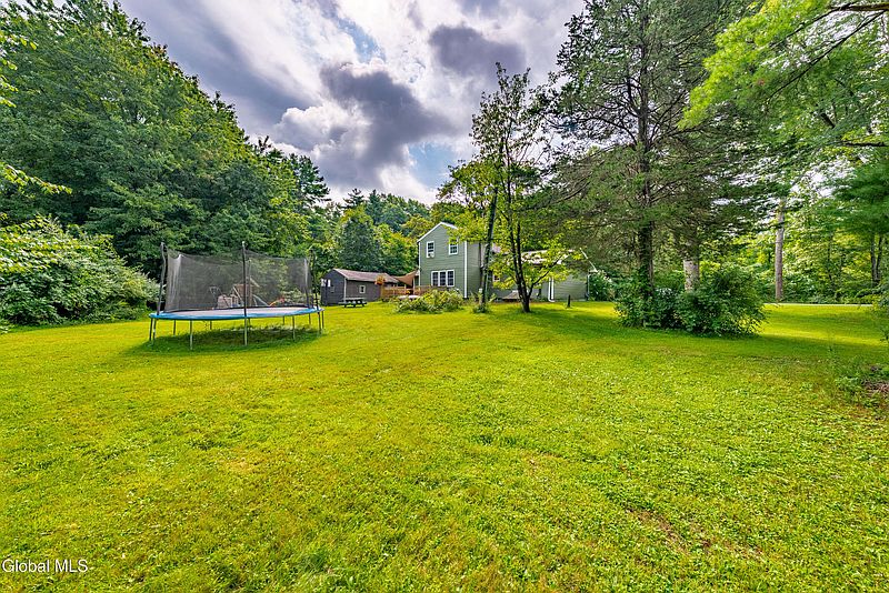 3rd image of 233 Elm Avenue E